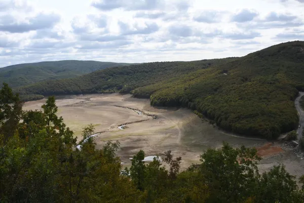 Türkiye sel ve kuraklık tehlikesine karşı harekete geçti! İki bakan açıkladı: Başkan Erdoğan duyuracak