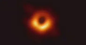 İlk kara delik fotoğrafı yayınlandı!
