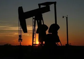ABD'nin ham petrol stokları azaldı