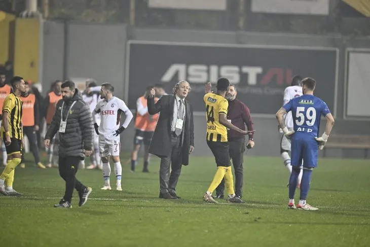 Erman Toroğlu tartışmalı pozisyonu yorumladı! İstanbulspor - Trabzonspor maçı yarıda kaldı | Hakemin kararı doğru mu?