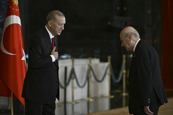 mhp-lideri-devlet-bahceliden-siyasette-501-tartismalarina-yonelik-cikis-cumhurbaskanimizin-tespitleri-anlamlid-1700556144543.jpg MHP lideri Devlet Bahçeli'den siyasette 50+1 tartışmalarına yönelik çıkış: Cumhurbaşkanımızın tespitleri anlamlıdır - 6