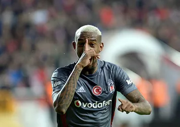 Talisca'dan taraftarları heyecanlandıran paylaşım!