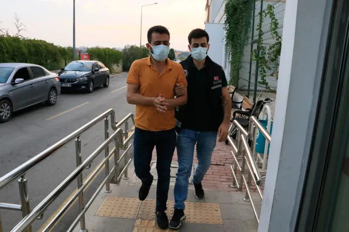Son dakika: Adana'da 37 milyon 845 bin liralık vurgun yapan şebekeye operasyon: 22 gözaltı kararı! - 2