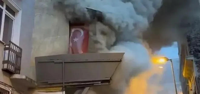 Ortaköy'de 2 katlı binada çıkan yangın kontrol altına alındı