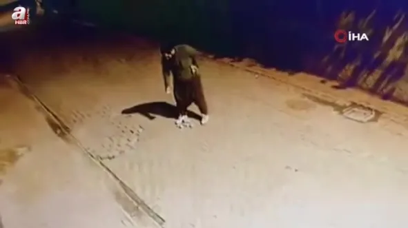 Adana’da evin camlarına taş atıp kaçtı