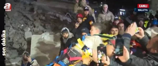 41. saatte enkazdan mucize anı! Malatya'da 3 çocuk, 1 kadın ve 1 erkek kurtarıldı