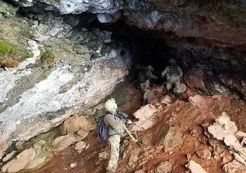 Bingöl'de terör örgütü PKK'nın 4 sığınağı bulundu!