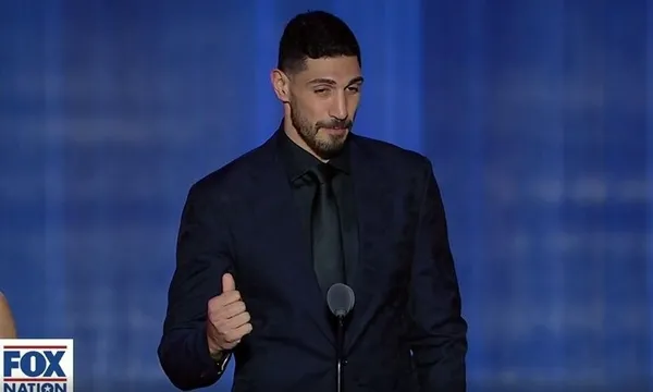 abd-terorist-enes-kanteri-vatansever-secti-fetonun-beslemesinden-skandal-sozler-1668766135893.jpg ABD terörist Enes Kanter'i vatansever seçti! FETÖ'nün beslemesinden skandal sözler