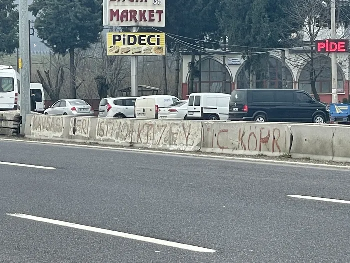 duzcede-10-yasindaki-baranin-feci-olumu-kamerada-1646211114740.jpg Düzce’de 10 yaşındaki Baran’ın feci ölümü kamerada - 2