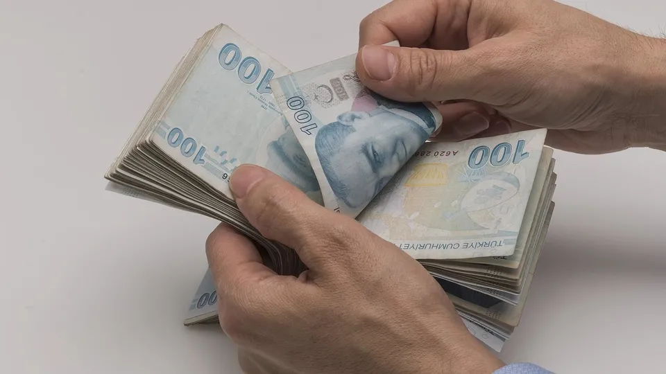 Asgari ücret üzerinde maaş alanlar dikkat! Vergi istisnaları belli oldu! İşte kuruşu kuruşuna hesaplanmış örnek tablolar...