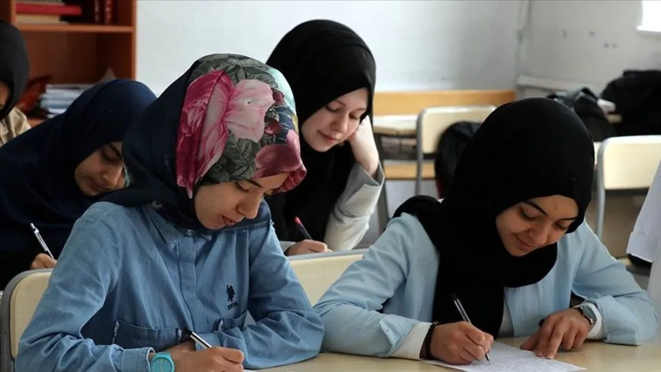 Fox TV’den İmam Hatipler üzerinden algı operasyonu ve gerçekler! | Video