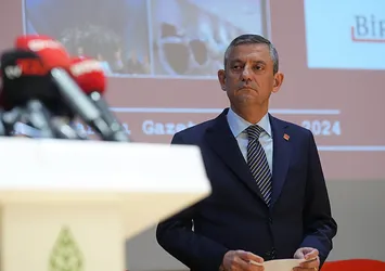 Özgür Özel'den basın danışmanına eş kıyağı!