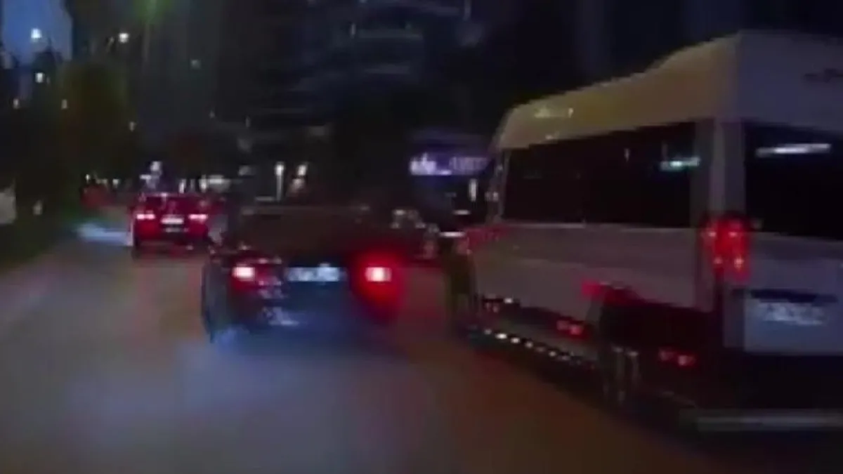 Makas atan sürücü zincirleme kazaya sebep oldu