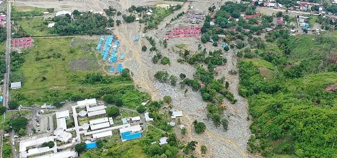 Endonezya’da sel felaketi: En az 92 ölü, 160 yaralı