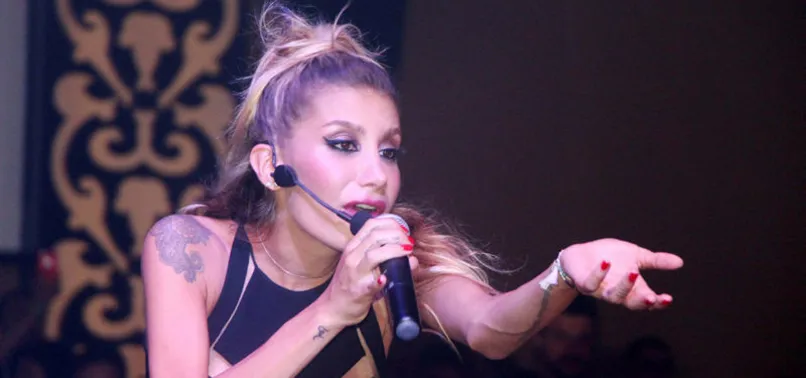 İrem Derici, Lider Şahin'i tamamen sildi