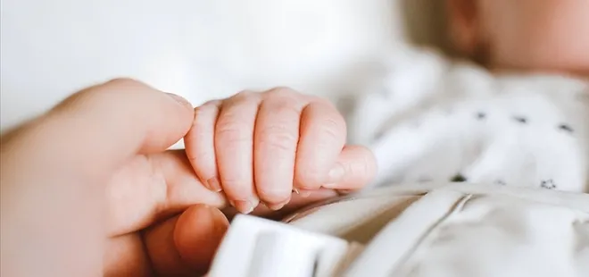 20 günlük bebeğini döverek öldüren anneden kan donduran ifade: Kafasını yumrukladım, burnuna sert bir şekilde vurdum