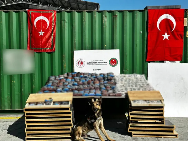 Zehir tacirlerine geçit yok! İstanbul ve Kırıkkale’de uyuşturucu operasyonu: 180 milyon lira değerinde ’captagon’ cinsi uyuşturucu…