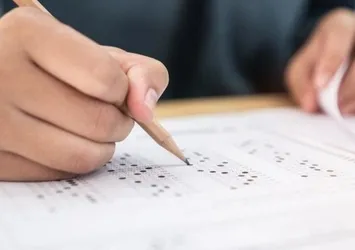 YKS'ye giren başörtülü öğrenciye 28 Şubat zulmü!