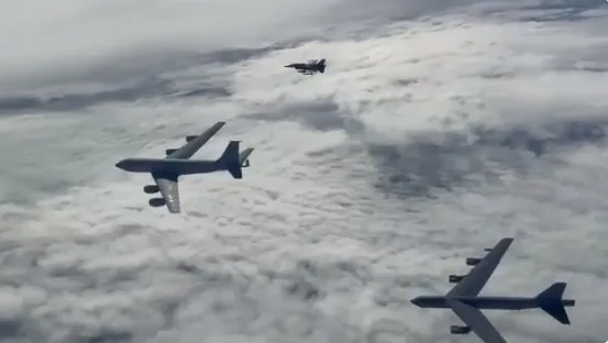Türk F-16'ları ve ABD B-52'leri birlikte uçtu - 2