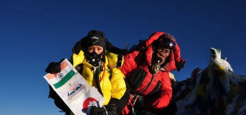 Beş günde iki kez Everest’e tırmandı