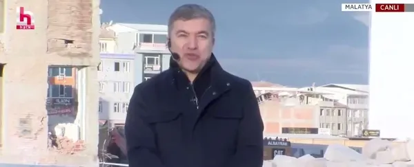 Halk TV sunucusu İsmail Küçükkaya deprem bölgesindeki yabancı basınla konuştu! Şaşkınlarını böyle anlattı: Hiç kolay değil...