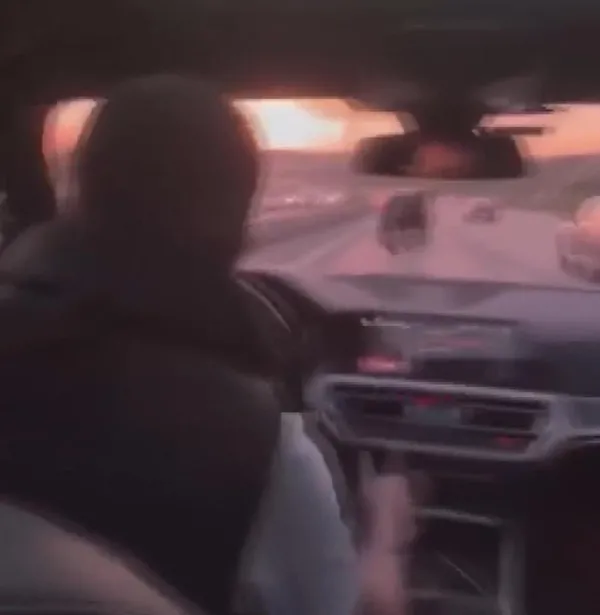 1649569707201.jpg Arabada bebeği olan kadın sürücünün aracına saldırdı! Gözaltına alınan magandanın drift videoları ortaya çıktı - 5