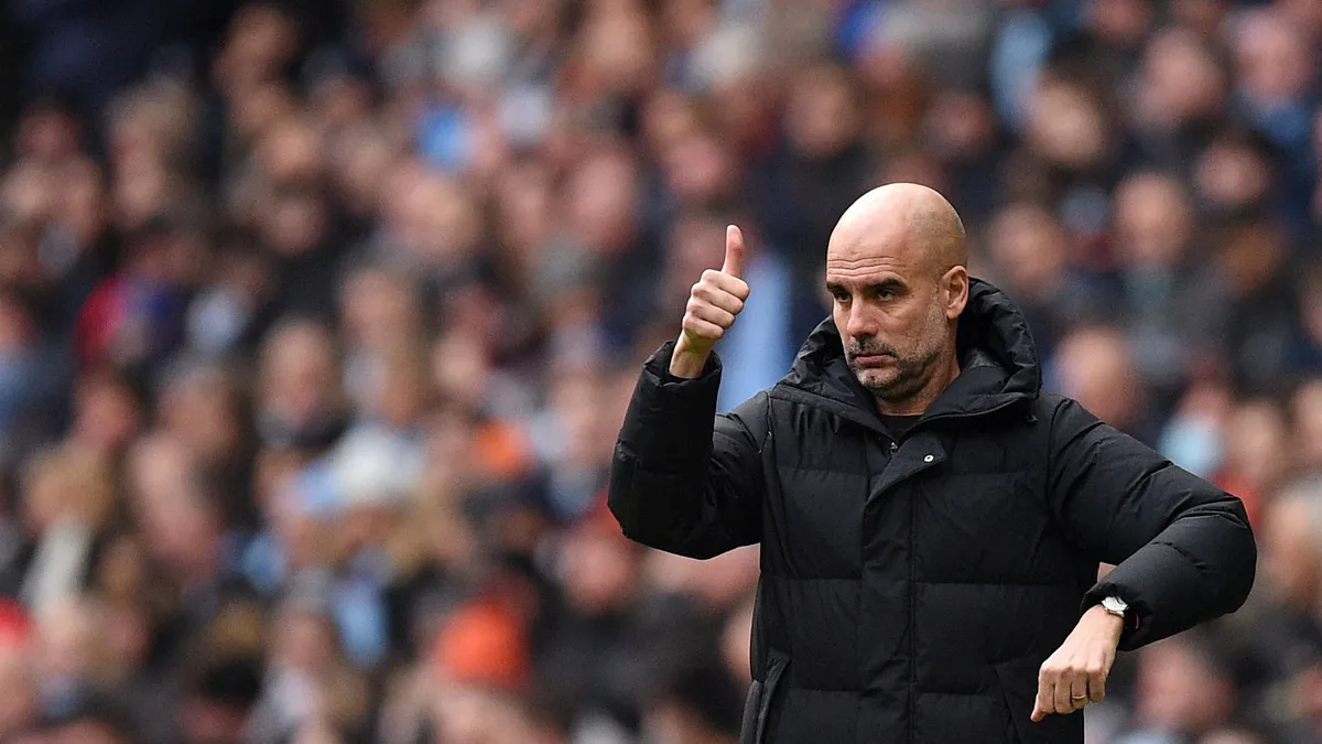 Pep Guardiola'dan dünyaya insanlık dersi! Filistinli çocukları bağrına bastı!