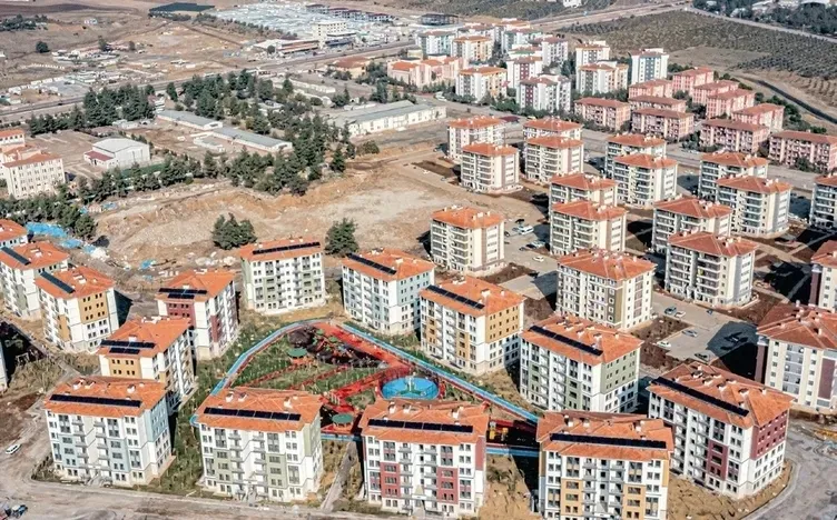 17 Ağustos'tan 6 Şubat'a afet yönetiminde büyük dönüşüm: 48 saatlik bekleyişten 23 dakikada ilk kurtarmaya güçlü devlet refleksi - 9