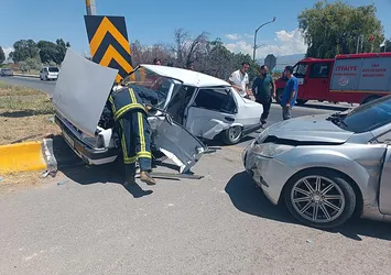 Van'da trafik kazası! Birçok kişi yaralandı
