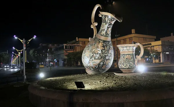 Kademeli normalleşme için 2 günlük sokak kısıtlaması başladı | Nereler açık olacak? Paket servis market restoran kuruyemişçiler...