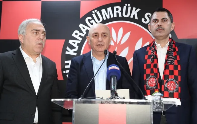 cumhur-ittifaki-istanbul-adayi-murat-kurum-fatih-karagumruk-spor-kulubunu-ziyaret-etti-1708100574390.jpg Cumhur İttifakı İstanbul adayı Murat Kurum Fatih Karagümrük Spor Kulübü’nü ziyaret etti - 6