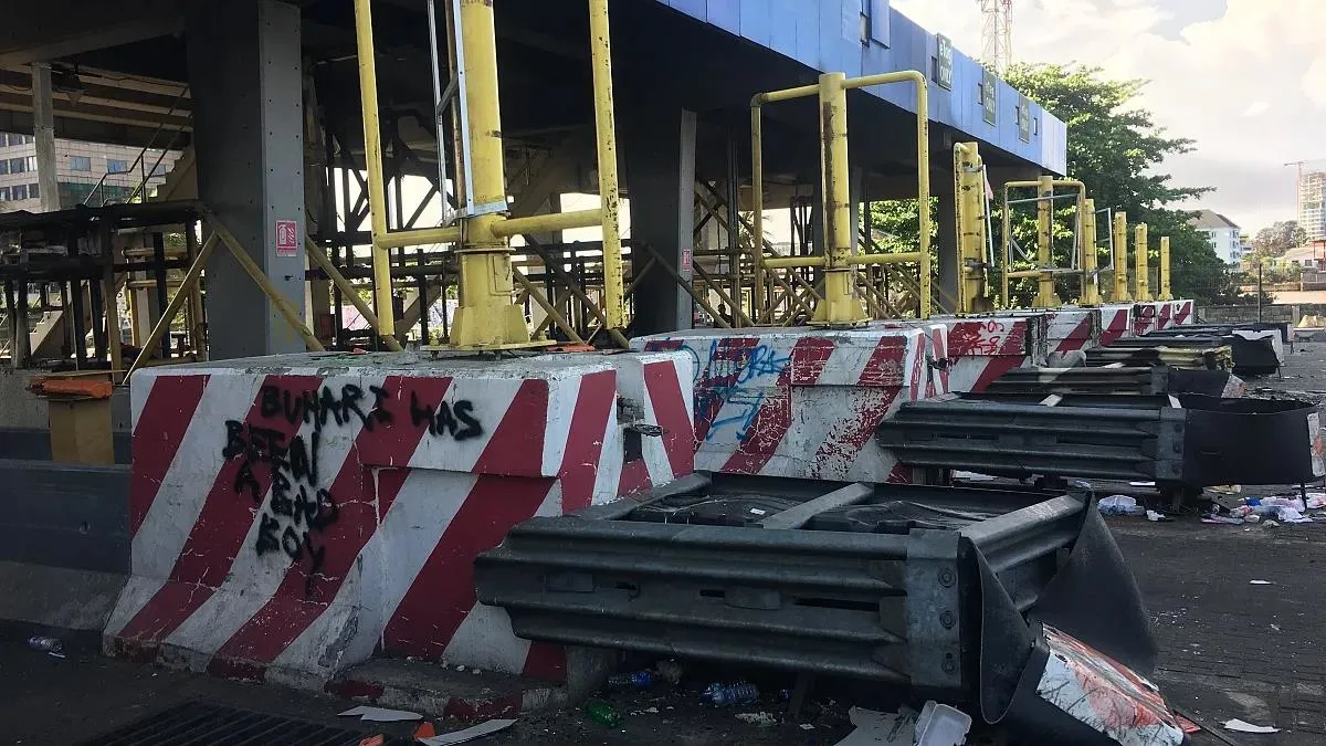 Nijerya'nın bazı eyaletlerinde protestolar nedeniyle sokağa çıkma yasağı ilan edildi