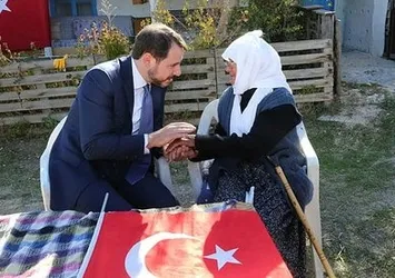 Bakan Albayrak'tan Hesna nineye ziyaret