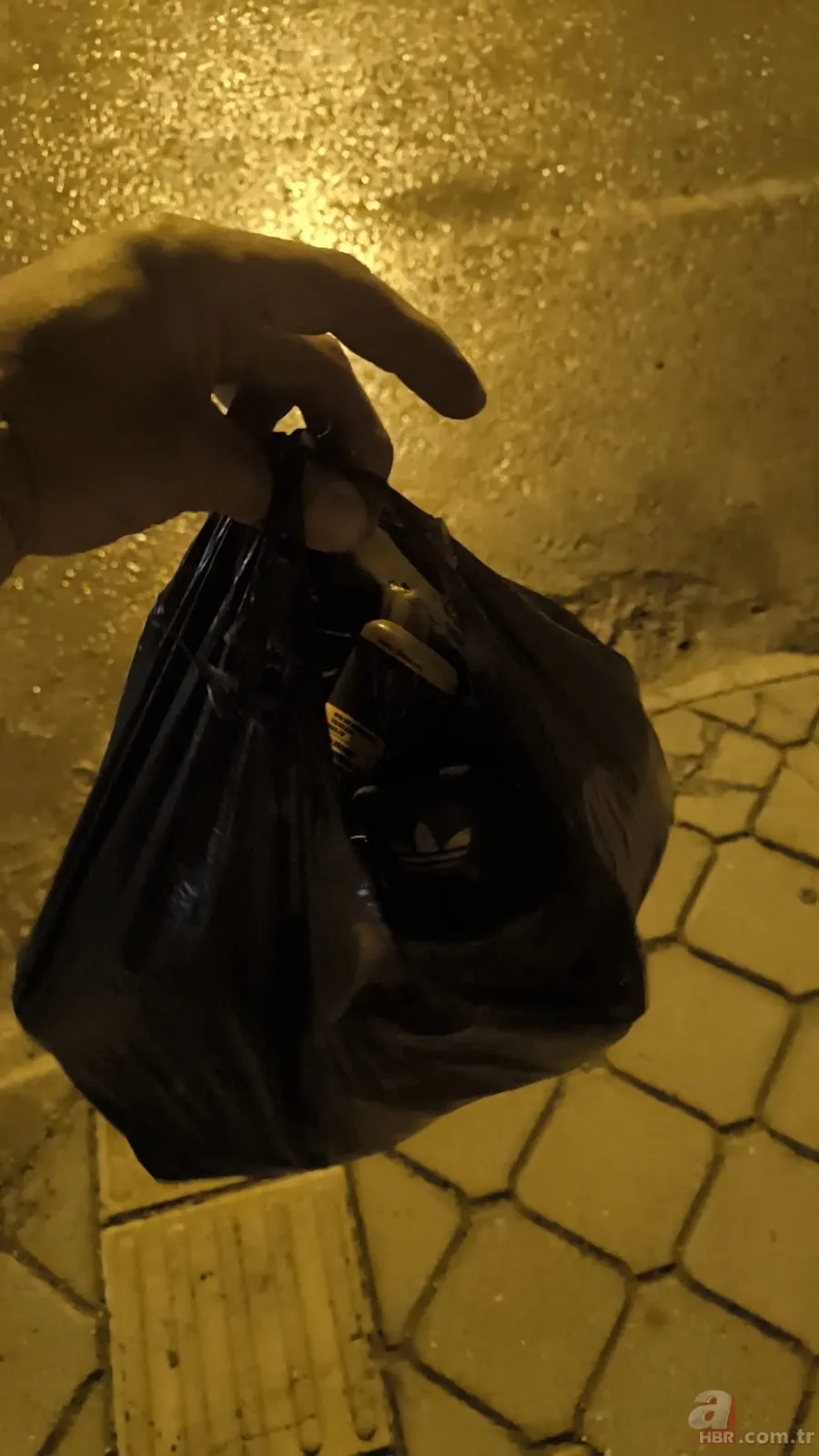 Çalınan ayakkabılarını ararken girdiği evden kasalar dolusu ayakkabı çıktı 2