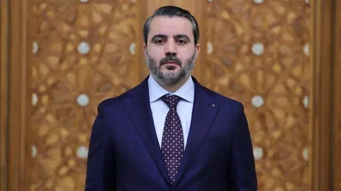 irandan-suriyede-provokasyon-isyan-cikarmak-isteyen-sozde-suriyeli-siiler-hizbullahin-adami-cikti-1735200836334.jpg Suriye Dışişleri Bakanı Esaad Hasan Şeybani (AA)