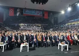 CHP'de ihraç krizi! Özgür Özel'i eleştiren kendini disiplinde buluyor
