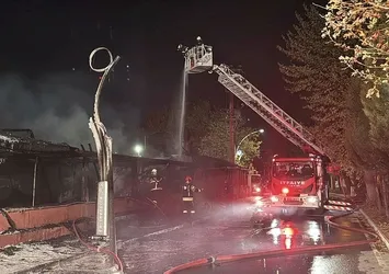 Kocaeli'de restoranda yangın paniği!