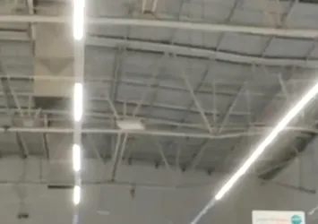 Süpermarketin çatısı böyle çöktü