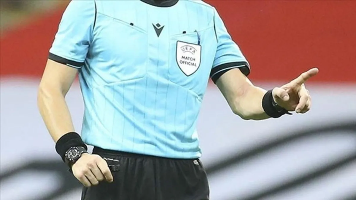 Galatasaray ve Fenerbahçe'nin Avrupa maçlarını yönetecek hakemler açıklandı