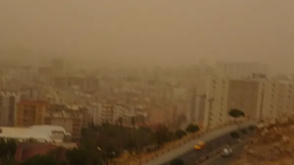 1629735129660.jpg Mardin'de toz fırtınası! Göz gözü görmüyor - 2