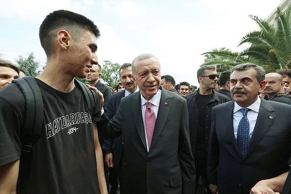 Başkan Erdoğan'dan öğretmen adaylarına güzel haber: Atamaları sürdüreceğiz - 2