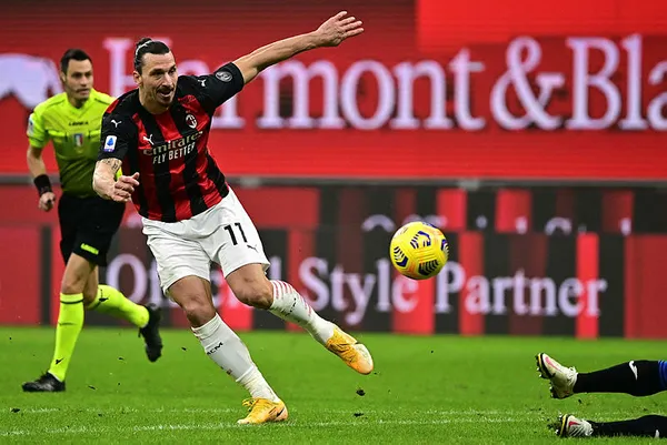 italyada-zirve-yarisi-kizisti-milan-yenildi-takipcisi-inter-firsat-tepti-1611431239863.jpg İtalya'da zirve yarışı kızıştı! Milan yenildi, takipçisi Inter fırsat tepti - 1