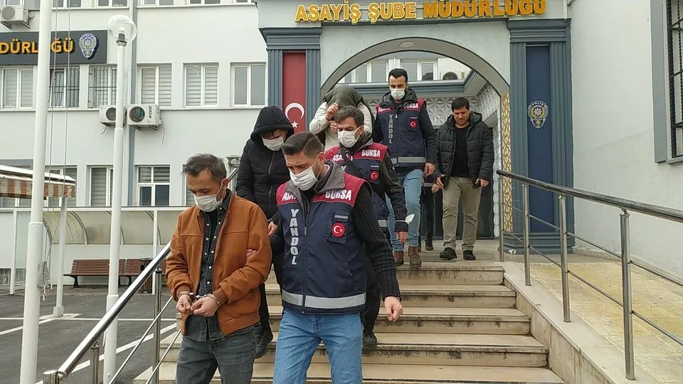 Bursa’da sahte savcı ve hakim şebekesi yakalandı! 28 Bin Euro’luk vurgun