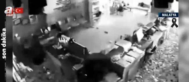 iste-77lik-ve-76lik-deprem-anlari-panik-korku-ve-yikim-1676449855687.jpg İşte 7,7’lik ve 7,6’lık deprem anları! Panik-korku ve yıkım - 2