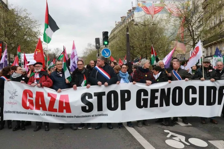 Paris’te Gazze’de derhal ateşkes çağrısı! Yaşasın Filistin halkının mücadelesi