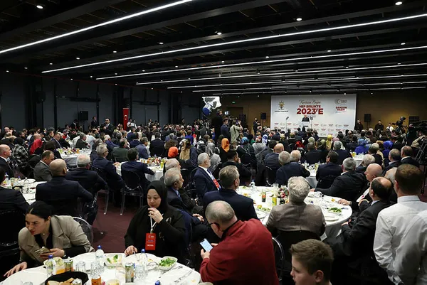 Başkan Erdoğan’dan Kılıçdaroğlu’na ithal danışman tepkisi: Onları da alıp Togg’un üretim merkezini ziyarete git