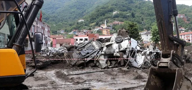 Devlet sel felaketini yaşayan Bozkurt’ta yaraları sarıyor: Bölgeye 6 yeni köprü inşa edilecek
