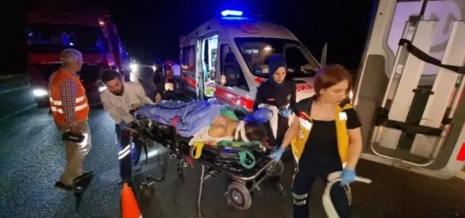 Adana’da feci kaza! TIR pikaba çarptı yaşamlarını yitirdiler