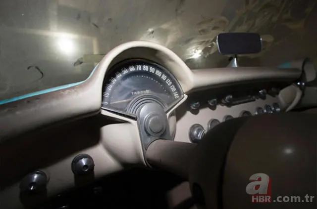 Corvette marka arabalar çürümeye terkedilmiş halde bulundu 🚗 6