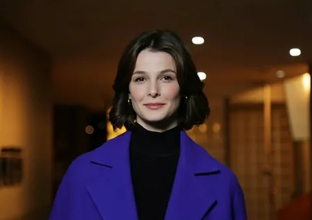 Akıncı'nın yıldızı Büşra Develi sosyal medyadan paylaştı! Gençlik fotoğrafına beğeni yağdı